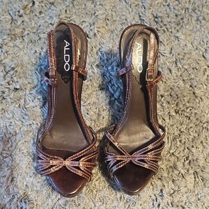 Aldo Women's Elegant Brown Strappy  Wood Base Heels, 8.5